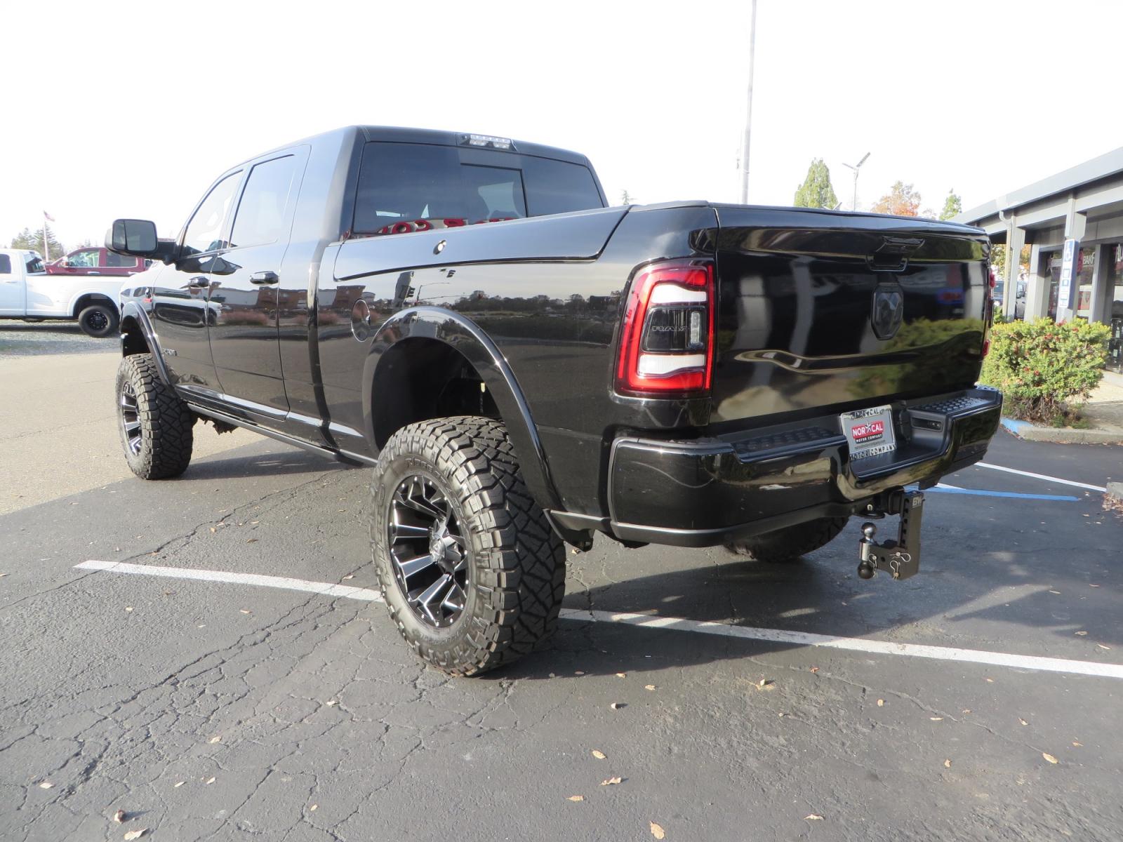 2020 BLACK /BLACK RAM 3500 Limited Mega Cab (3C63R3PLXLG) with an 6.7L I6 HO Turbo Diesel engine, Aisin 6-speed Automatic Transmission transmission, located at 2630 Grass Valley Highway, Auburn, CA, 95603, (530) 508-5100, 38.937893, -121.095482 - Photo #6